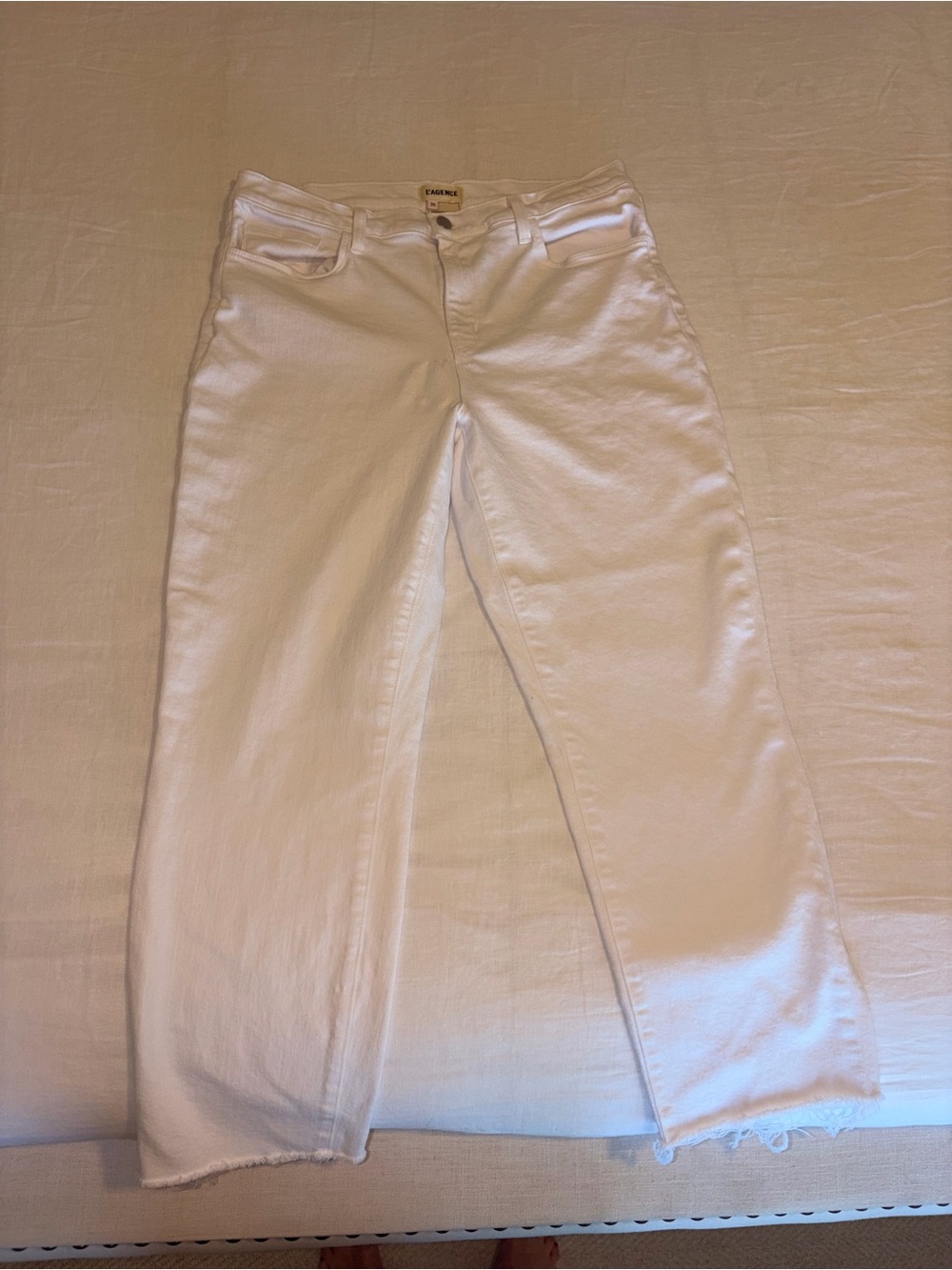 L'AGENCE White Wide-Leg Denim Jeans - Picture 2 of 4